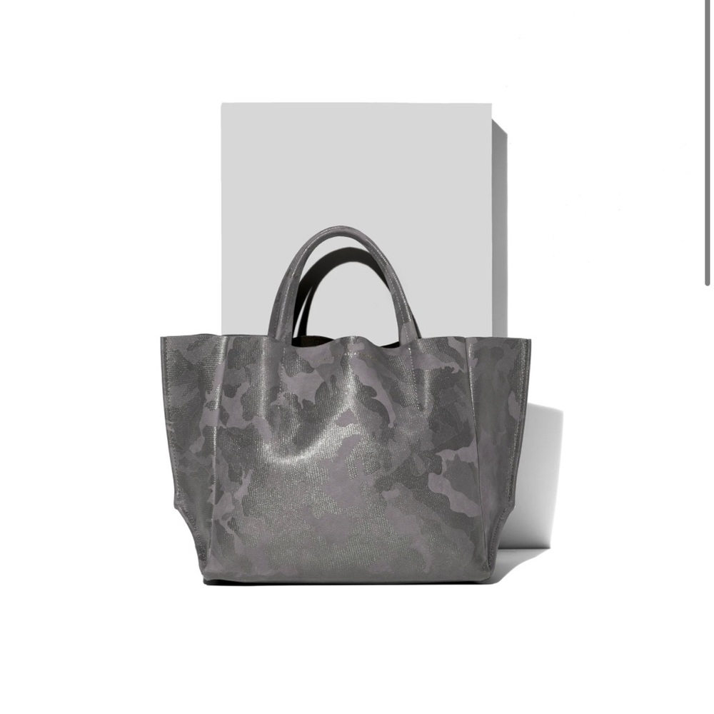 AMPERSAND AS APOSTROPHE SMALL HALF TOTE IN SOFT GRAINED LEATHER
